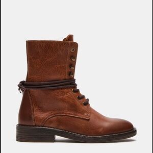 Steve Madden Leather combat boots size 8